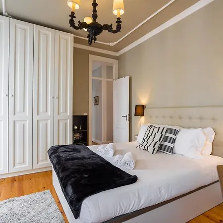 Bright Tailor Made By The Castle Apartment